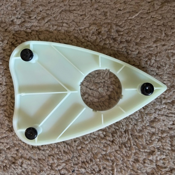 Ouija Board Game - Glow in the Dark - Picture 4 of 9